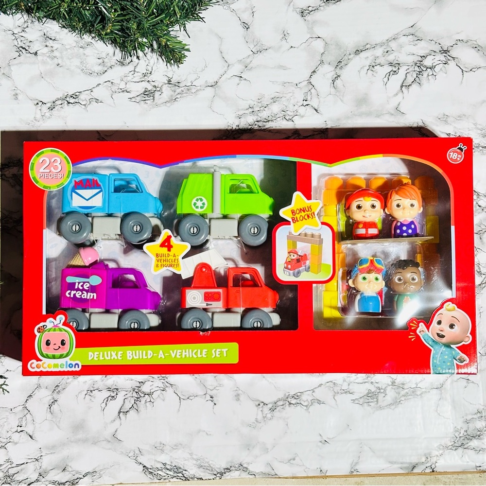 CoCoMelon Deluxe Build-a-vehicle Playset NEW